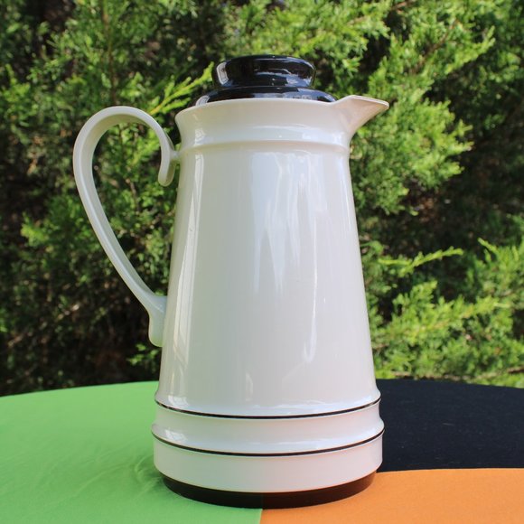 Thermos No.810 - Picture 1 of 6